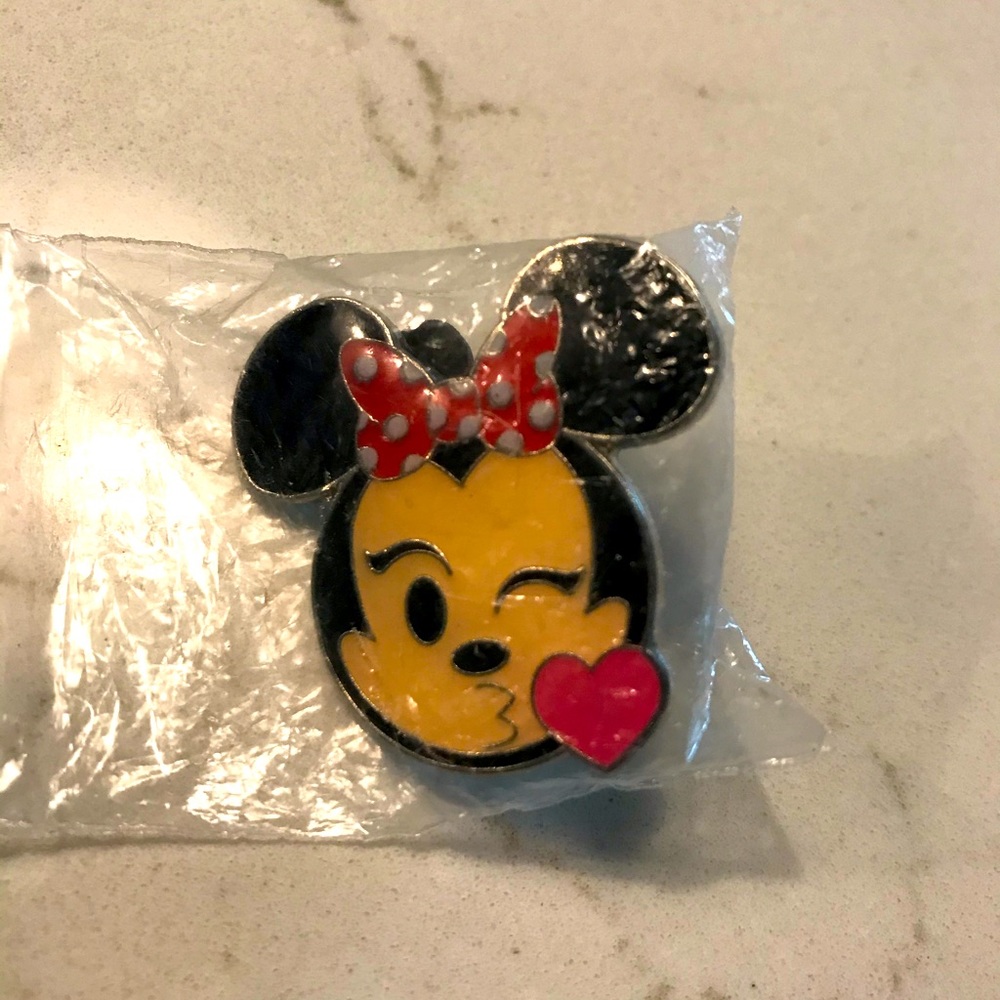 Disney Minnie Mouse Pin